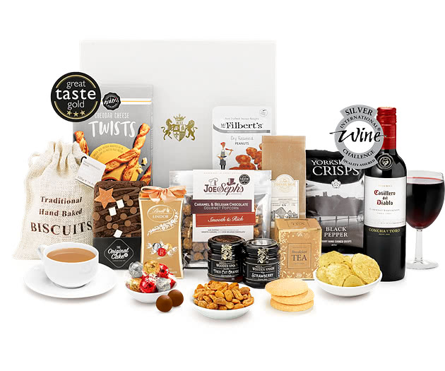 Star Of Light Hamper With Red Wine